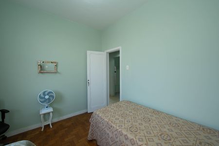 Apartamento à venda com 210m², 4 quartos e sem vagaQUARTO4