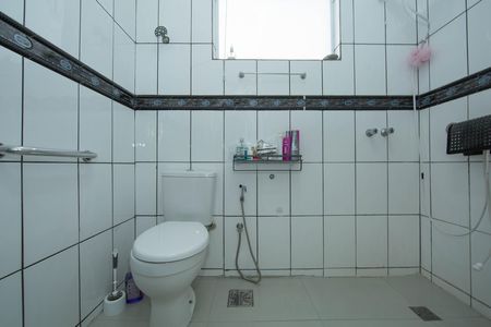 Apartamento à venda com 210m², 4 quartos e sem vagaBANHEIRO2