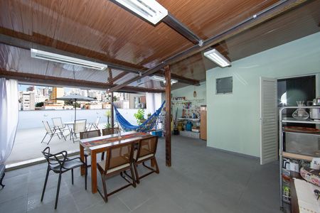 Apartamento à venda com 210m², 4 quartos e sem vagaCOBERTURA