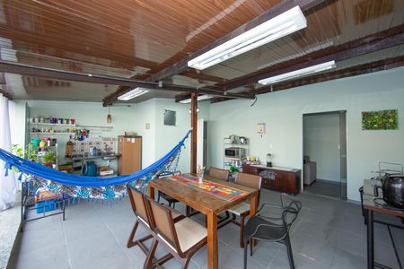 Apartamento à venda com 210m², 4 quartos e sem vagaCOBERTURA