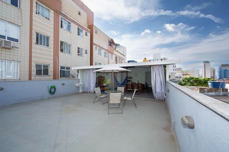 Apartamento à venda com 210m², 4 quartos e sem vagaCOBERTURA