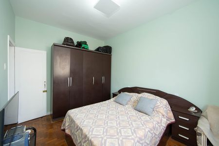 Apartamento à venda com 210m², 4 quartos e sem vagaQUARTO3