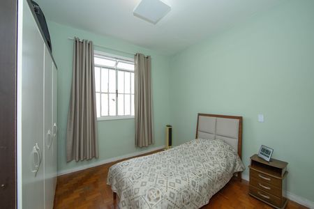 Apartamento à venda com 210m², 4 quartos e sem vagaQUARTO2