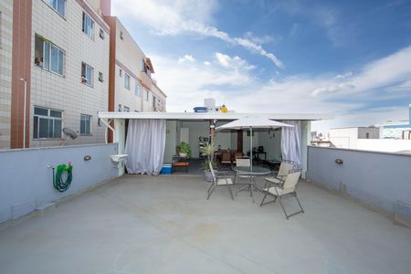 Apartamento à venda com 210m², 4 quartos e sem vagaCOBERTURA