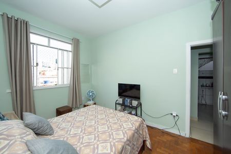 Apartamento à venda com 210m², 4 quartos e sem vagaQUARTO3