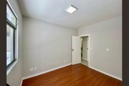 Apartamento à venda com 241m², 3 quartos e 2 vagasFoto 05