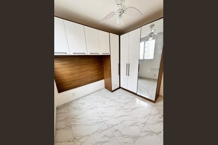 Quarto de apartamento para alugar com 2 quartos, 47m² em Castelo, Santos