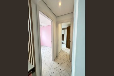 Corredor de apartamento para alugar com 2 quartos, 47m² em Castelo, Santos