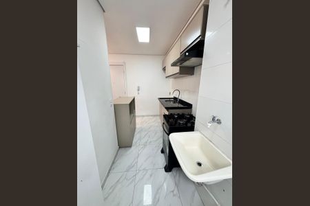 Área de serviço de apartamento para alugar com 2 quartos, 47m² em Castelo, Santos