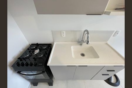 Apartamento para alugar com 32m², 2 quartos e sem vaga Apartamento para alugar com 32m², 2 quartos e sem vagaCozinha e Área de Serviço