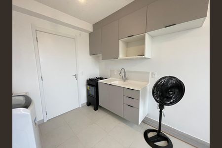 Apartamento para alugar com 32m², 2 quartos e sem vaga Apartamento para alugar com 32m², 2 quartos e sem vagaCozinha e Área de Serviço
