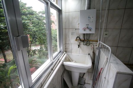 Apartamento para alugar com 60m², 3 quartos e 1 vagaÁrea de Serviço
