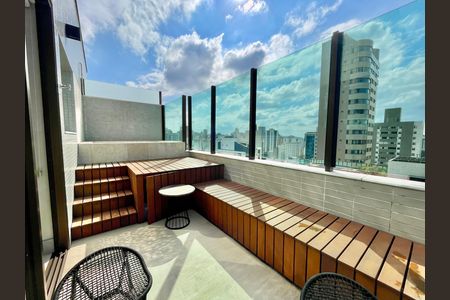 Apartamento à venda com 136m², 2 quartos e 3 vagas
