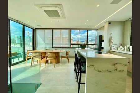 Apartamento à venda com 136m², 2 quartos e 3 vagas
