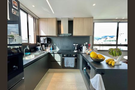 Apartamento à venda com 136m², 2 quartos e 3 vagas