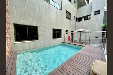 Apartamento à venda com 136m², 2 quartos e 3 vagas