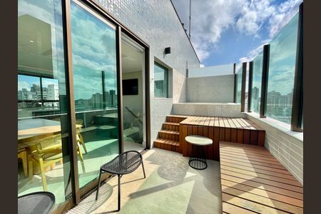 Apartamento à venda com 136m², 2 quartos e 3 vagas