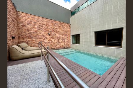 Apartamento à venda com 136m², 2 quartos e 3 vagas