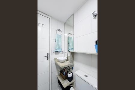 Apartamento para alugar com 60m², 2 quartos e sem vagaBanheiro da Suíte 