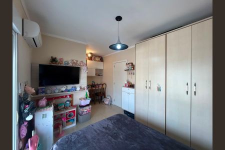 Casa à venda com 250m², 3 quartos e 3 vagas Casa à venda com 250m², 3 quartos e 3 vagasSuite 1