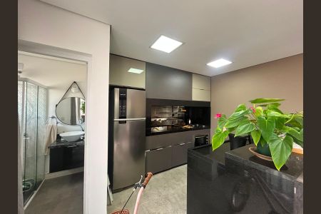 Casa à venda com 250m², 3 quartos e 3 vagas Casa à venda com 250m², 3 quartos e 3 vagasÁrea comum - Churrasqueira