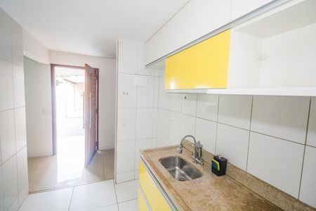Casa para alugar com 250m², 2 quartos e 3 vagasCozinha e Área de Serviço