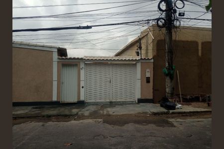 Casa para alugar com 250m², 2 quartos e 3 vagasFachada