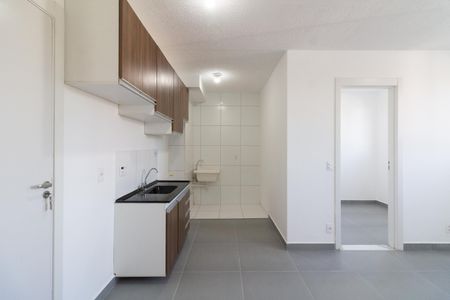 Apartamento para alugar com 34m², 2 quartos e sem vaga Apartamento para alugar com 34m², 2 quartos e sem vagaSala - Cozinha
