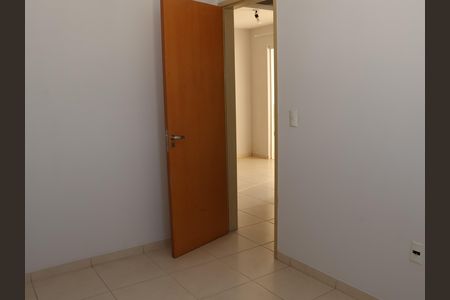 Quarto de apartamento para alugar com 2 quartos, 55m² em Setor Negrão de Lima, Goiânia