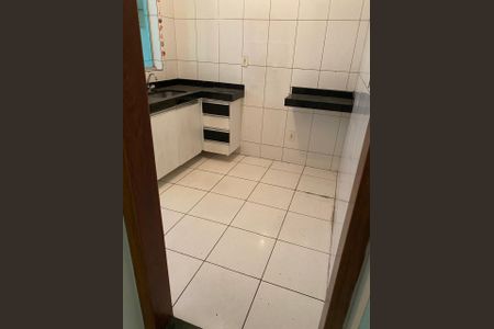 Cozinha de casa à venda com 2 quartos, 65m² em Santa Branca, Belo Horizonte