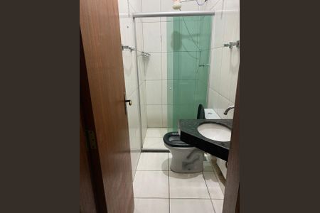Casa à venda com 65m², 2 quartos e 1 vaga Casa à venda com 65m², 2 quartos e 1 vagaBanheiro