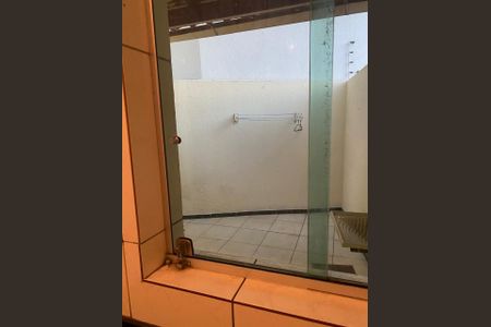 Banheiro  de casa à venda com 2 quartos, 65m² em Santa Branca, Belo Horizonte