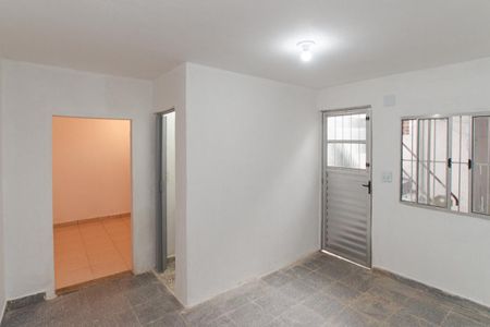 Casa para alugar com 60m², 1 quarto e sem vaga Casa para alugar com 60m², 1 quarto e sem vagaSala