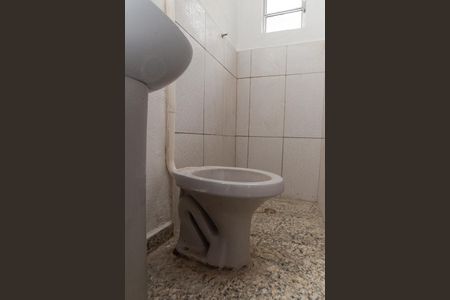 Casa para alugar com 60m², 1 quarto e sem vaga Casa para alugar com 60m², 1 quarto e sem vagaBanheiro