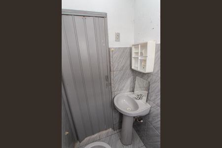 Banheiro de casa para alugar com 1 quarto, 60m² em Jardim Brasil, São Paulo