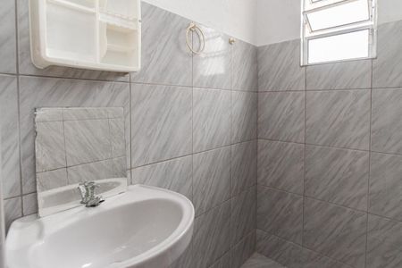 Banheiro de casa para alugar com 1 quarto, 60m² em Jardim Brasil, São Paulo