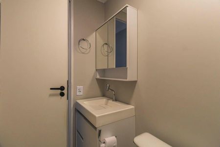 Apartamento à venda com 44m², 2 quartos e 1 vaga Apartamento à venda com 44m², 2 quartos e 1 vagaBanheiro