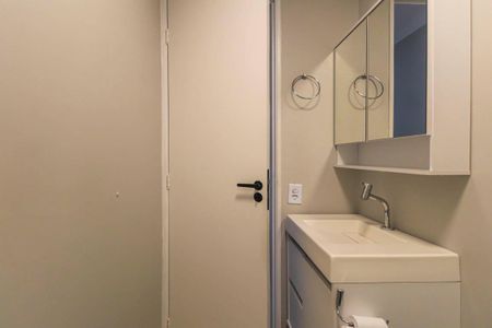 Apartamento à venda com 44m², 2 quartos e 1 vaga Apartamento à venda com 44m², 2 quartos e 1 vagaBanheiro
