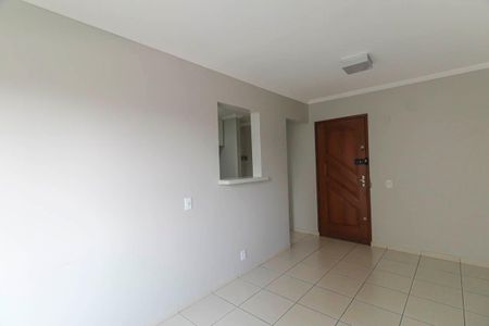 Apartamento à venda com 44m², 2 quartos e 1 vaga Apartamento à venda com 44m², 2 quartos e 1 vagaSala