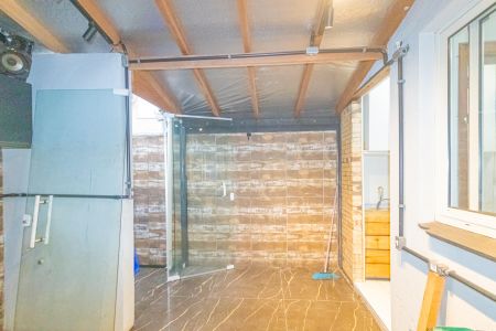 Casa de condomínio para alugar com 60m², 2 quartos e 2 vagas Casa de condomínio para alugar com 60m², 2 quartos e 2 vagasVaranda