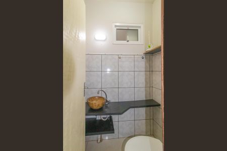 Casa de condomínio para alugar com 60m², 2 quartos e 2 vagas Casa de condomínio para alugar com 60m², 2 quartos e 2 vagasLavabo