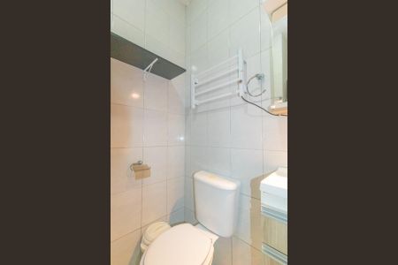 Casa de condomínio para alugar com 60m², 2 quartos e 2 vagas Casa de condomínio para alugar com 60m², 2 quartos e 2 vagasBanheiro
