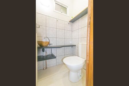 Casa de condomínio para alugar com 60m², 2 quartos e 2 vagas Casa de condomínio para alugar com 60m², 2 quartos e 2 vagasLavabo