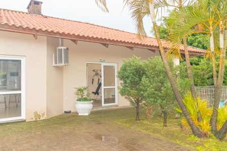 Casa de condomínio para alugar com 60m², 2 quartos e 2 vagas Casa de condomínio para alugar com 60m², 2 quartos e 2 vagasAcademia