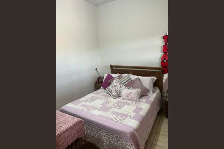 Quarto de casa à venda com 6 quartos, 186m² em Pousada Santo Antonio, Belo Horizonte