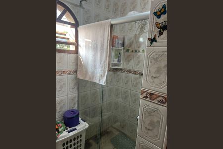 Casa à venda com 186m², 6 quartos e 3 vagasBanheiro