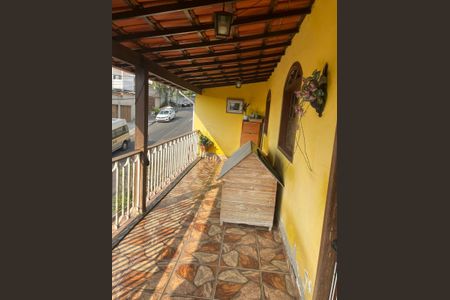 Casa à venda com 186m², 6 quartos e 3 vagasVaranda