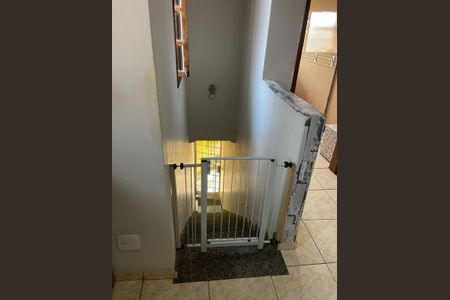 Casa à venda com 186m², 6 quartos e 3 vagasSala