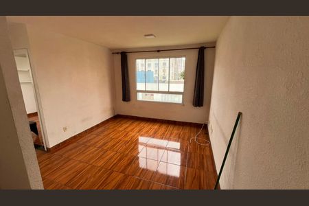 Sala de apartamento para alugar com 2 quartos, 65m² em Santa Cruz, Rio de Janeiro