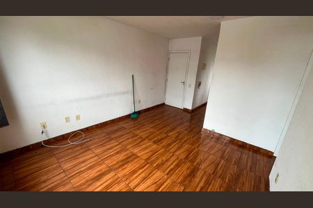 Sala de apartamento para alugar com 2 quartos, 65m² em Santa Cruz, Rio de Janeiro